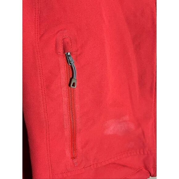 Women’s Patagonia Full Zip Red Performance Jacket - Picture 8 of 8